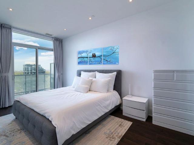 For Lease 101 Erskine Avenue Unit# PH12, Toronto, Ontario