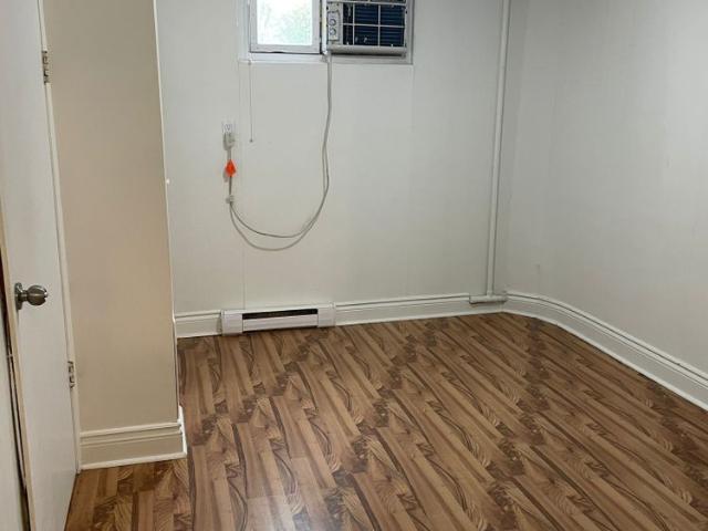 For Lease 1023 Robarts Road, Oakville, Ontario