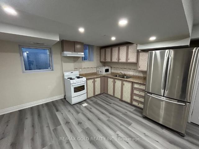For Lease 1028 Fernandez Drive Unit# Bsmt, Mississauga, Ontario