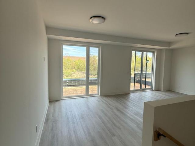 For Lease 102 Everett Common, St. Catharines, Ontario