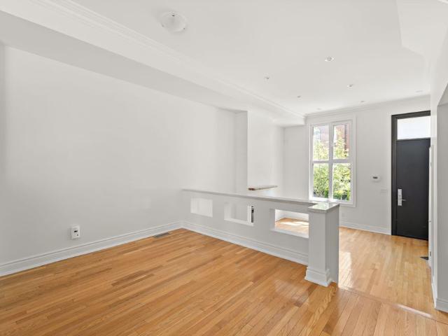 For Lease 102 Earl Place, Toronto, Ontario