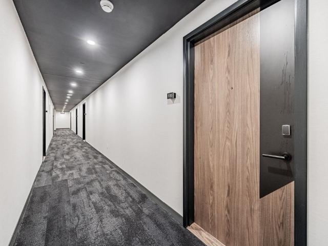 For Lease 1037 The Queensway N/A Unit# 720, Toronto, Ontario