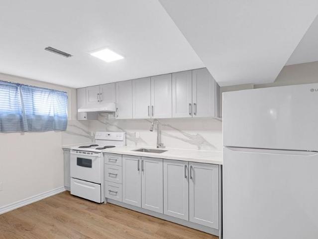 For Lease 1038 Alexandra Avenue, Mississauga, Ontario