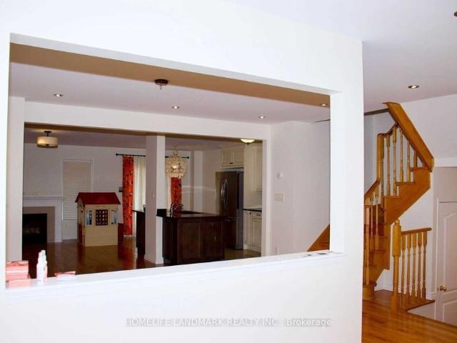For Lease 103 Sunridge Street, Richmond Hill, Ontario