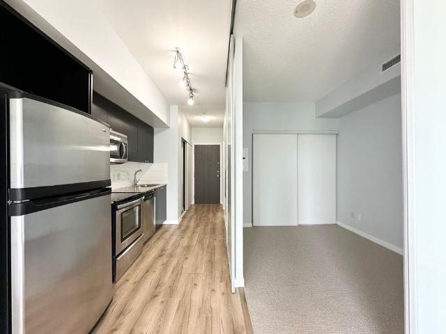 For Lease 103 The Queensway Avenue Unit# 1110, Toronto, Ontario