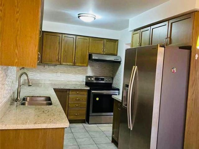 For Lease 10 Cobblehill Court, Markham, Ontario