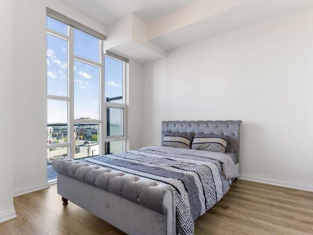 For Lease 10 Concord Place Unit# 504, Grimsby, Ontario
