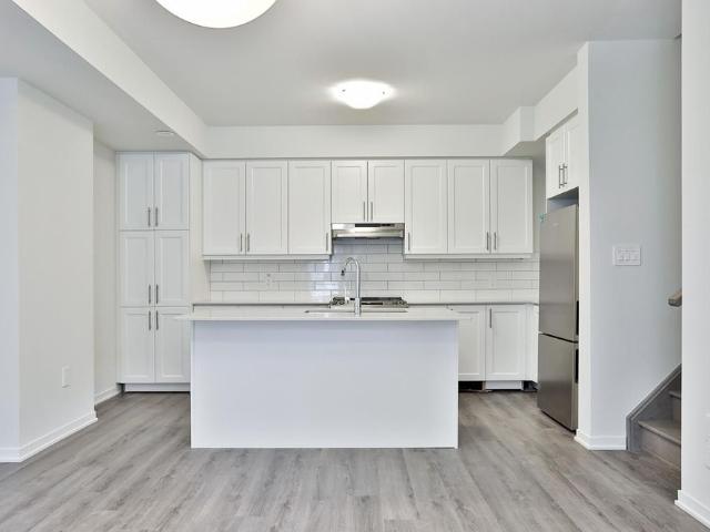 For Lease 10 Almond Blossom Mews Unit# 102, Vaughan, Ontario