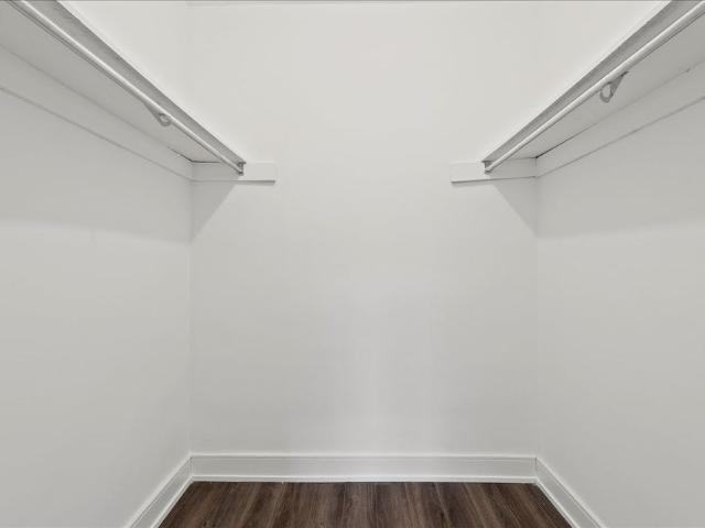 For Lease 10 Garfella Drive Unit# 419, Toronto, Ontario