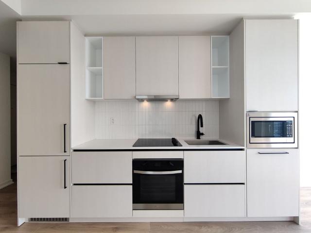 For Lease 10 Graphophone Grove Unit# 1612, Toronto, Ontario