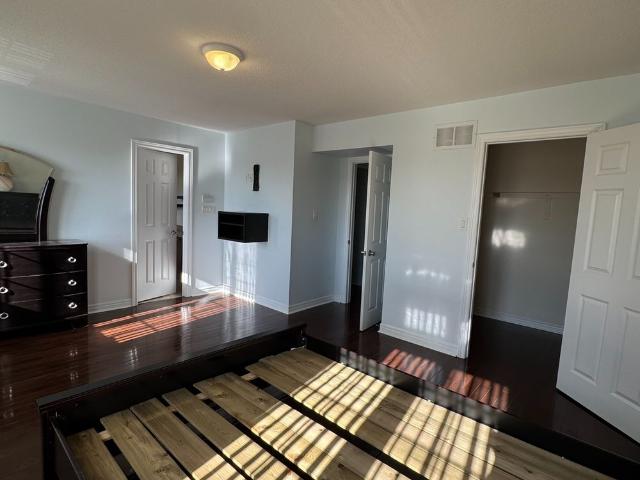 For Lease 10 Greensborough Village Circle Unit# 27, Markham, Ontario
