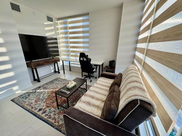 For Lease 10 De Boers Drive Unit# 813, Toronto, Ontario