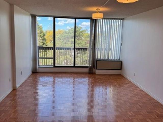 For Lease 10 Fashion Roseway N/A Unit# 507, Toronto, Ontario