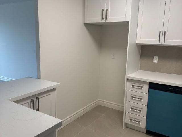 For Lease 10 Fashion Roseway Way Unit# 303, Toronto, Ontario