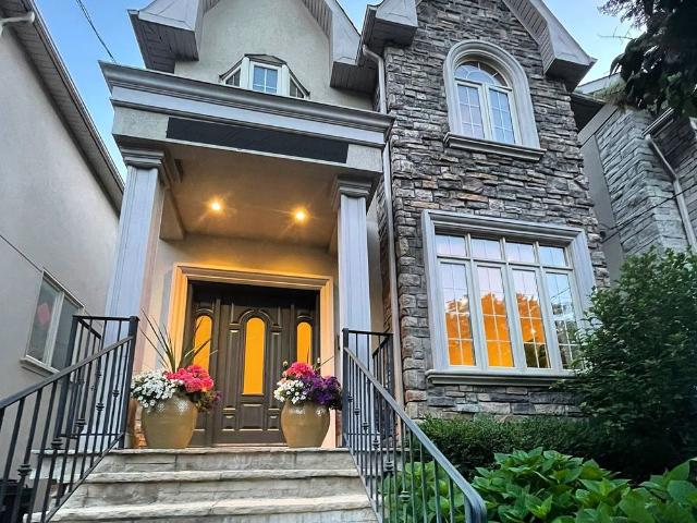 For Lease 10 Hoyle Avenue, Toronto, Ontario