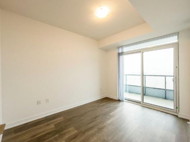 For Lease 10 Honeycrisp Cres Crescent Unit# 1716, Vaughan, Ontario