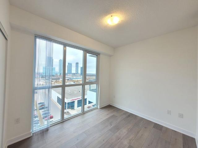 For Lease 10 Honeycrisp Crescent Unit# 1016, Vaughan, Ontario