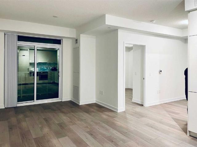 For Lease 10 Honeycrisp Crescent Unit# 806, Vaughan, Ontario