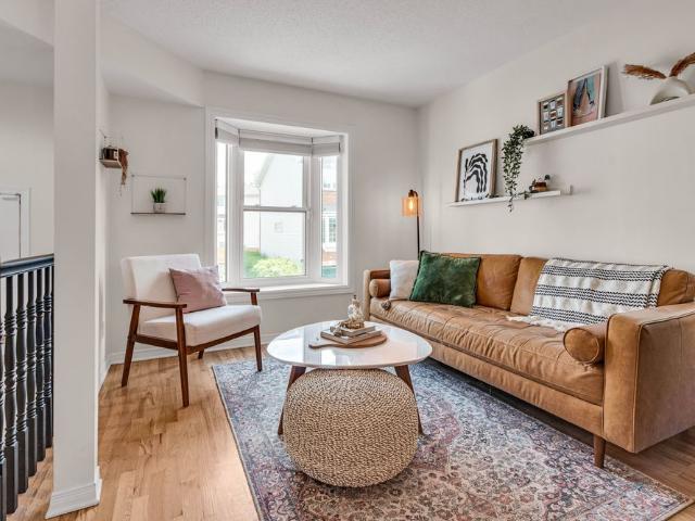 For Lease 10 HINTONBURG Place Unit# 11, West Centre Town, Ontario