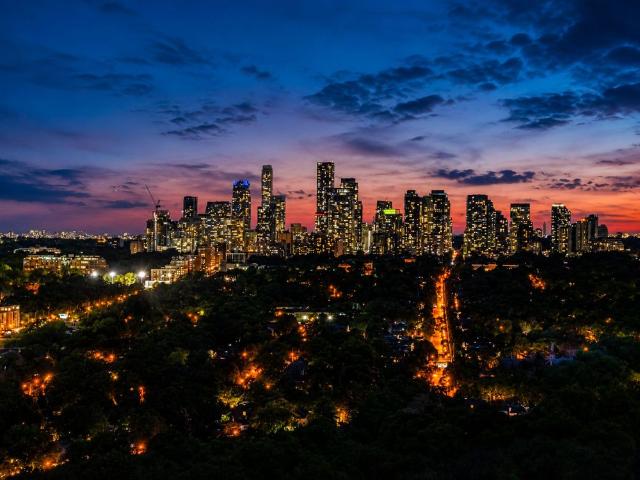 For Lease 10 Inn On the Park Drive Unit# 2709, Toronto, Ontario