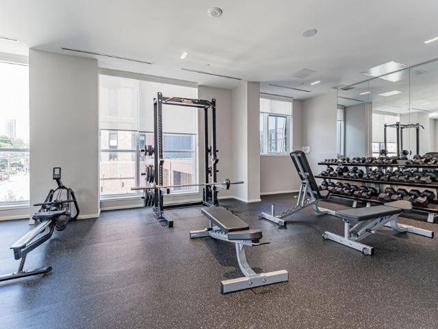 For Lease 10 OAK Street Unit# 1801, Toronto, Ontario