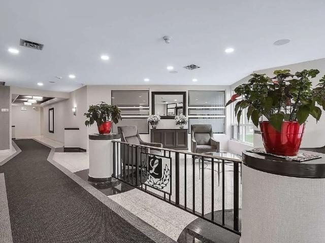For Lease 10 Laurelcrest Street Unit# 1111, Brampton, Ontario