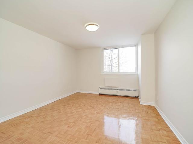 For Lease 10 Shallmar Boulevard Unit# 202, Toronto, Ontario