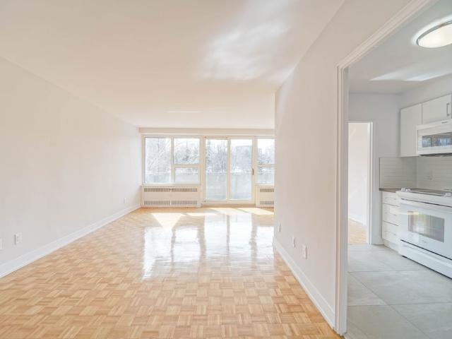 For Lease 10 Shallmar Boulevard Unit# 703, Toronto, Ontario