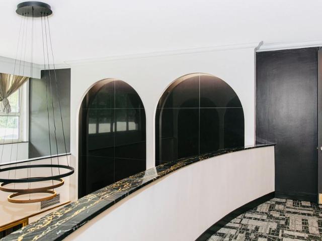For Lease 10 Shallmar Boulevard Unit# 907, Toronto, Ontario
