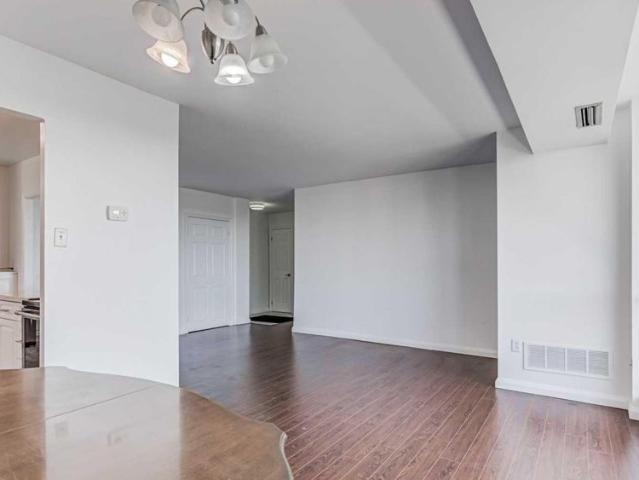 For Lease 10 Stonehill Court Unit# 1210, Toronto, Ontario