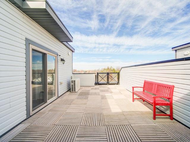 For Lease 10 Westmeath Lane Unit# 2209, Markham, Ontario
