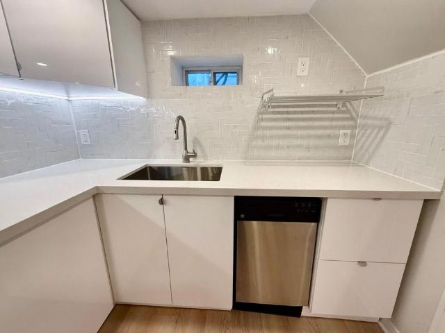 For Lease 10 Vimy Avenue Unit# Bsmt, Toronto, Ontario