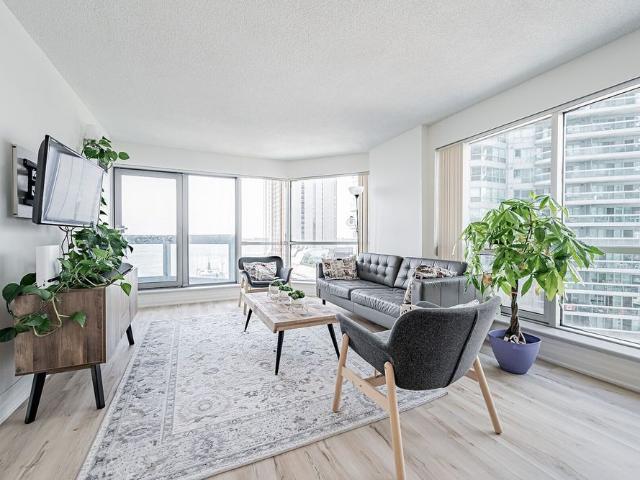 For Lease 10 Yonge Street Unit# 1012, Toronto, Ontario
