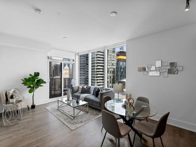 For Lease 10 York Street Unit# 3003, Toronto, Ontario