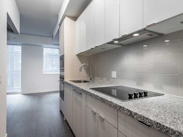 For Lease 115 Blue Jays Way Unit# 703, Toronto, Ontario