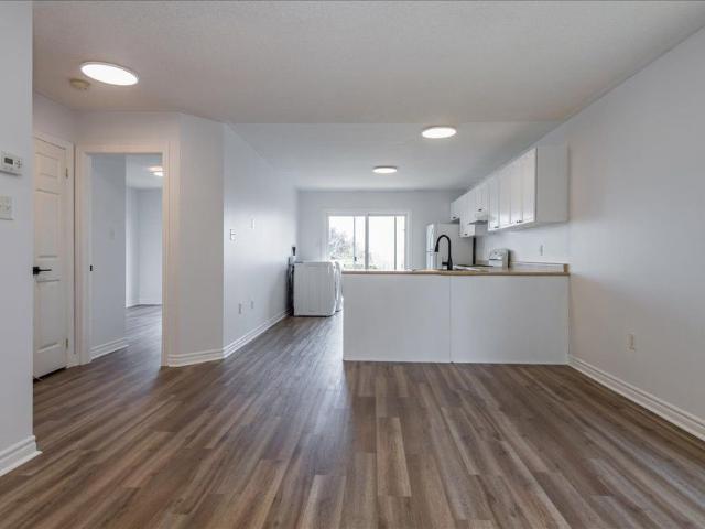 For Lease 116 Courtney Crescent Unit# Upper Level, Barrie, Ontario