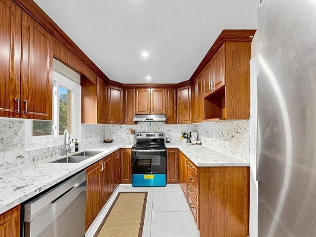 For Lease 116 Flowertown Avenue, Brampton, Ontario