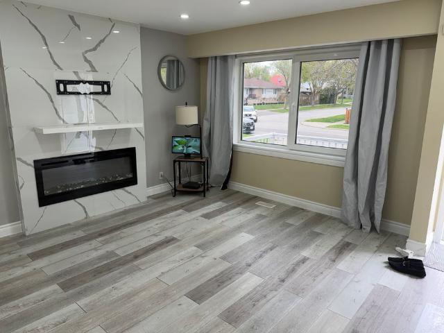 For Lease 117 Main Redwater Drive, Toronto, Ontario
