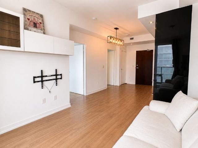 For Lease 117 Mcmahon Drive Unit# 3605, Toronto, Ontario