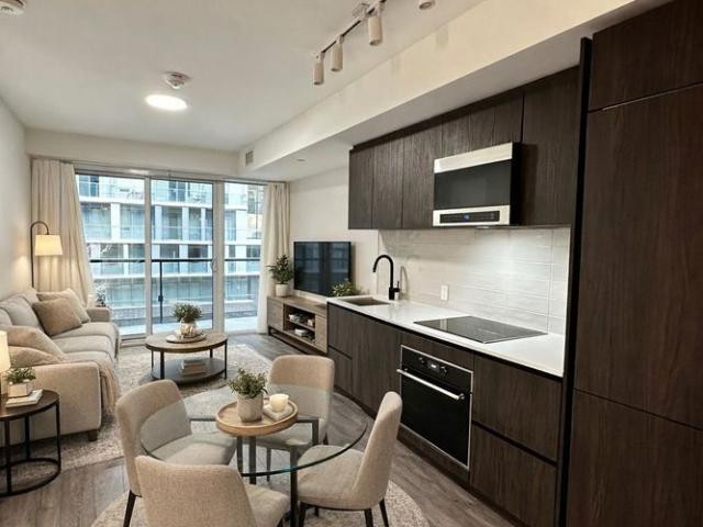 For Lease 117 Broadway Avenue Unit# 421, Toronto, Ontario