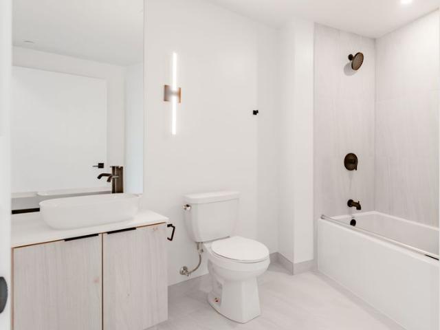 For Lease 1185 Dupont Street Unit# 1018, Toronto, Ontario