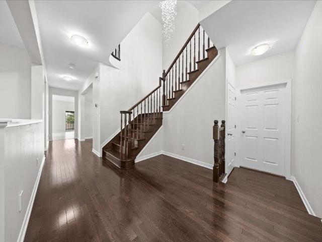 For Lease 118 Culloden Crescent, Barrhaven, Ontario