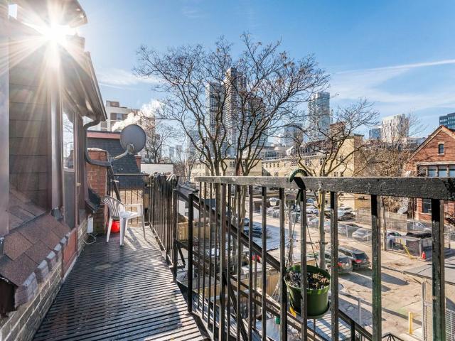 For Lease 118 Pembroke Street Unit# 3, Toronto, Ontario
