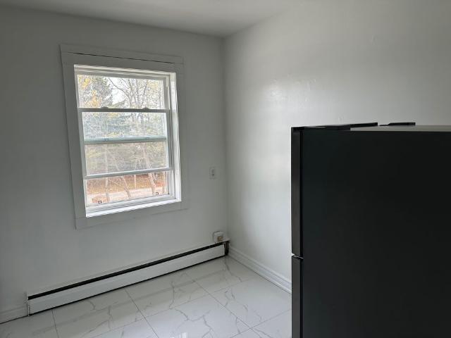 For Lease 119 Rossland Road Unit# Apt. 4, Oshawa, Ontario