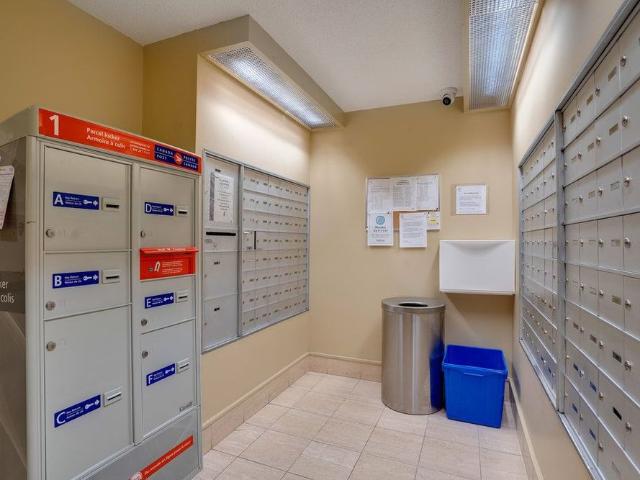 For Lease 1100 Ambleside Drive Unit# 708, Woodroffe, Ontario