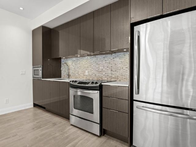 For Lease 110 Marine Parade Drive Unit# 1209, Toronto, Ontario
