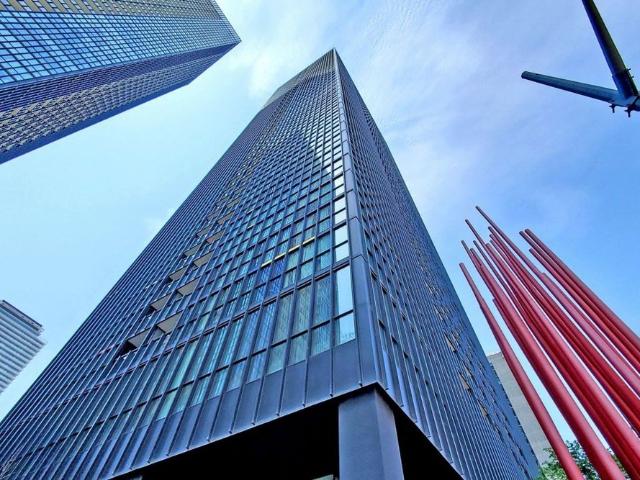 For Lease 110 Charles Street Unit# 2410, Toronto, Ontario