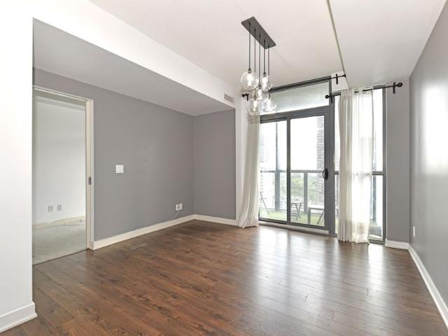 For Lease 110 Charles Street Unit# 2710, Toronto, Ontario