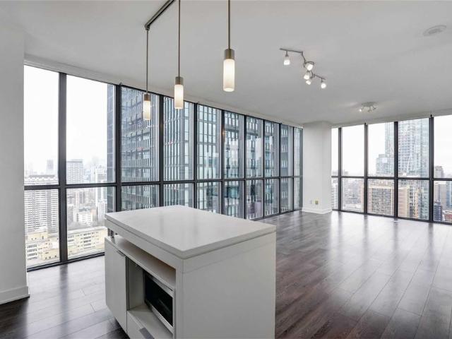 For Lease 110 Charles Street Unit# 2903, Toronto, Ontario