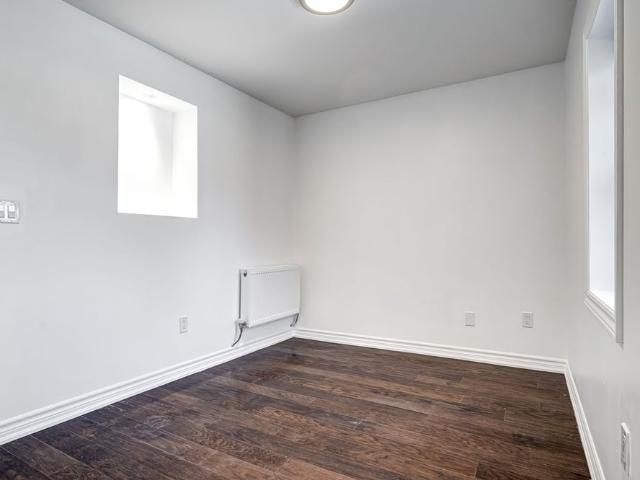 For Lease 1116 College Street Unit# 3rd Lvl, Toronto, Ontario